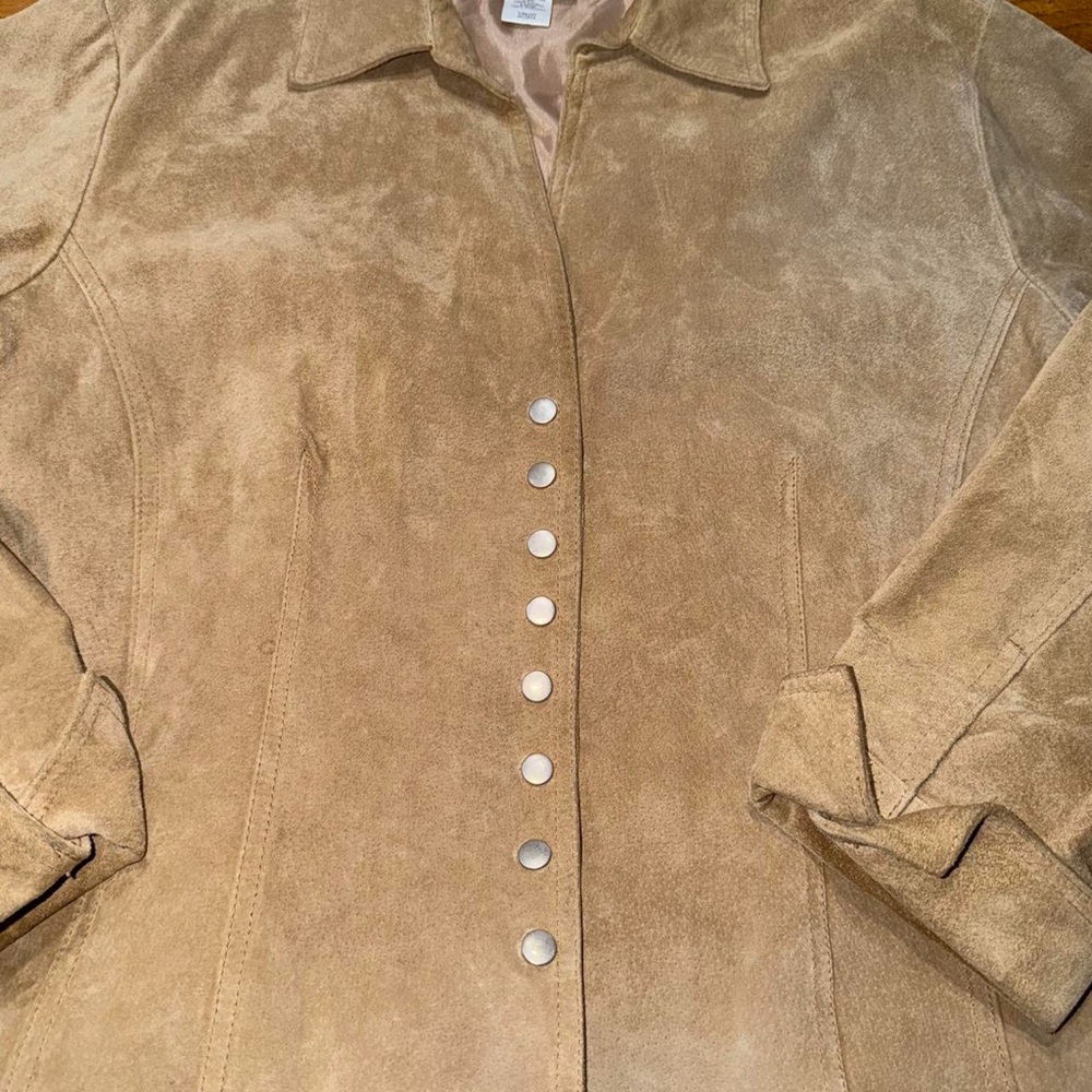Women's Tan Leather Jacket - Picture 2 of 5